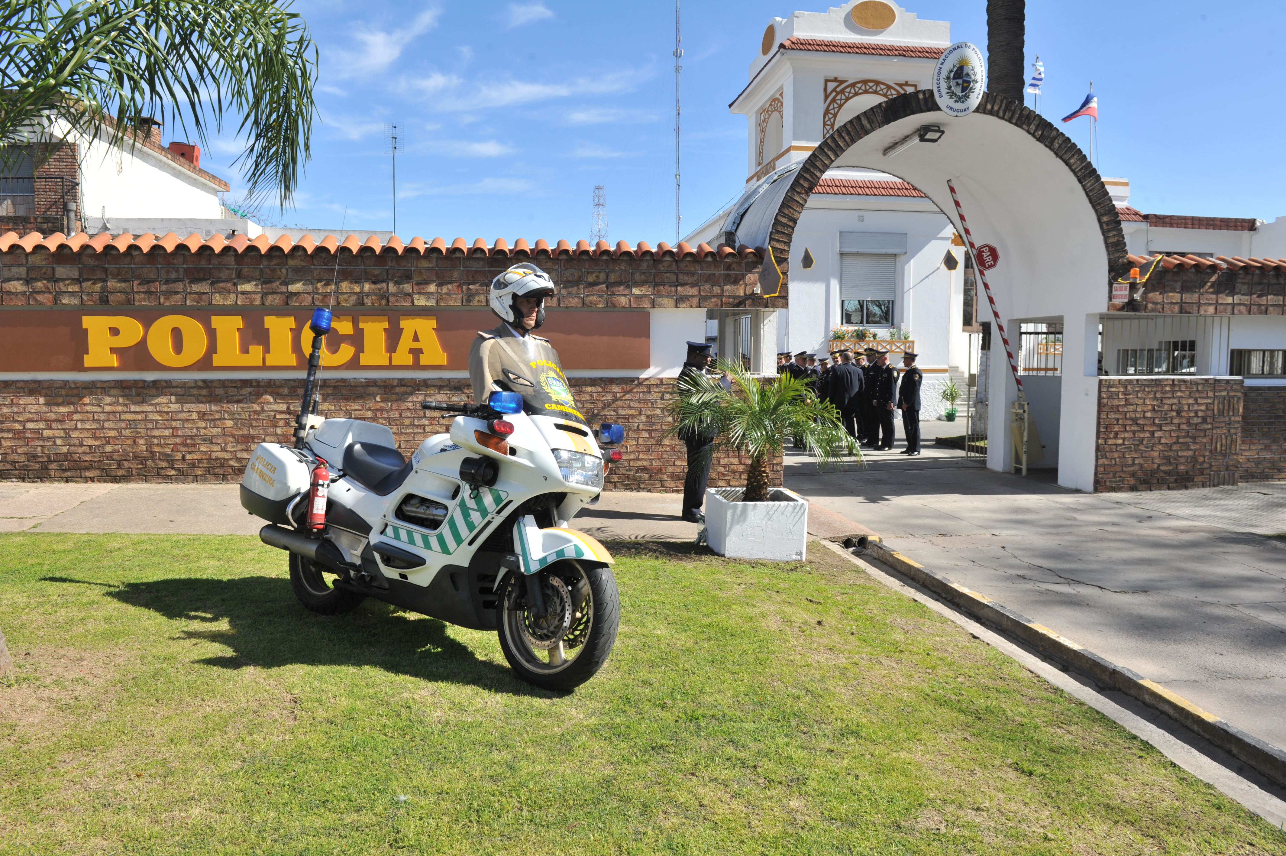 Heber presenció el 69.° aniversario de la creación de la Policía Caminera