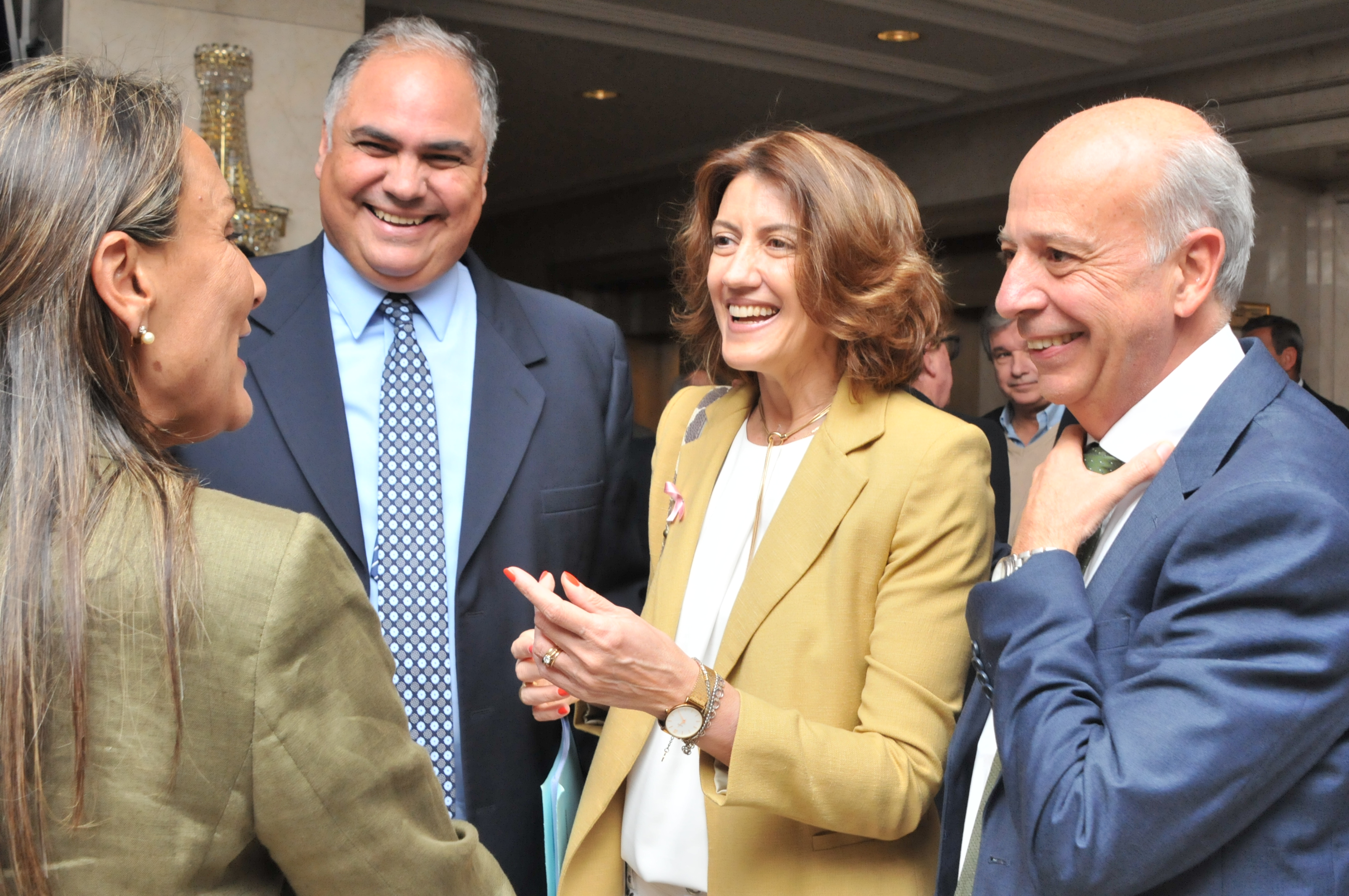 Imágenes del ministro de Defensa Nacional en evento de ADM