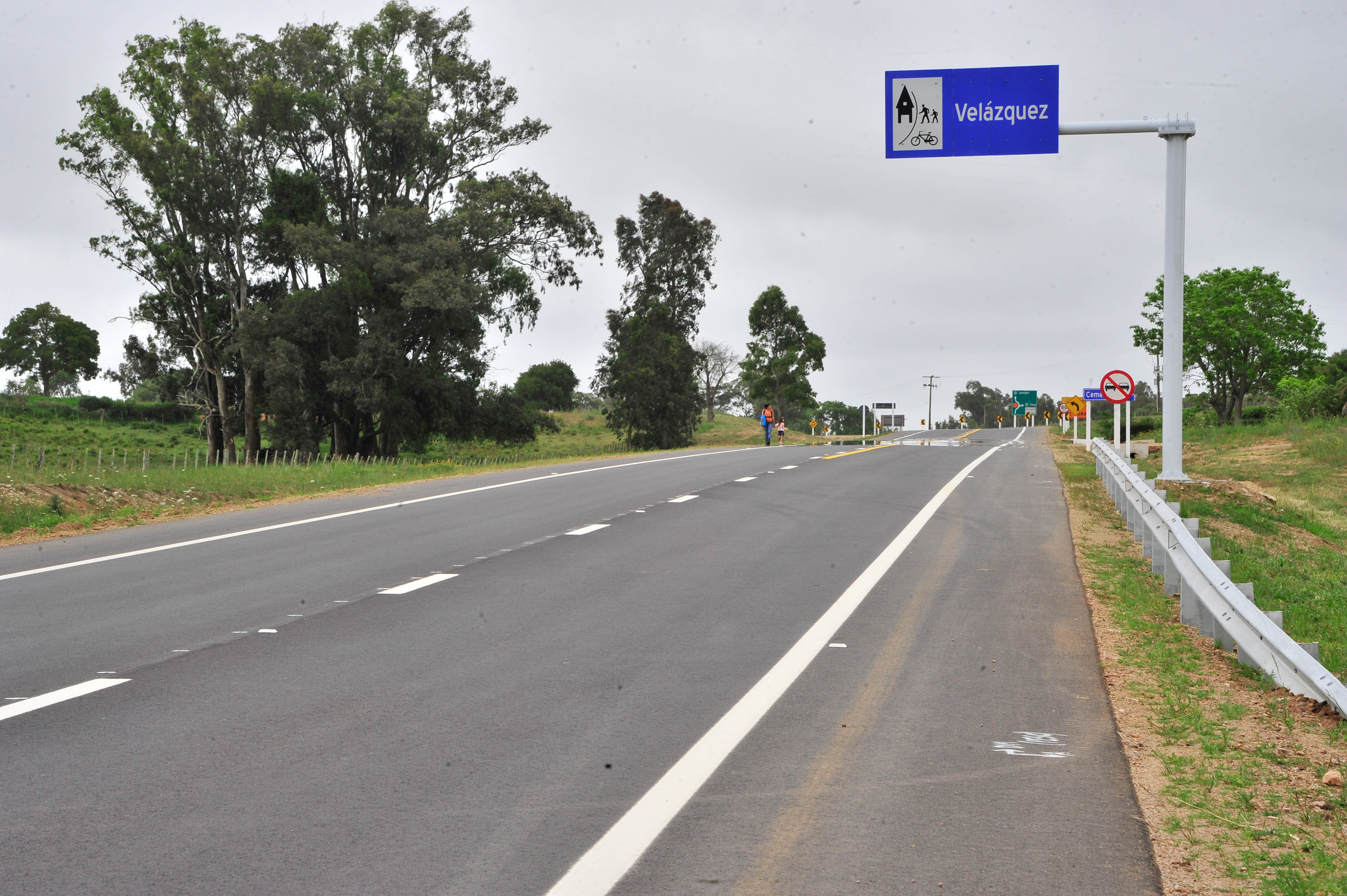 Imágenes del presidente Lacalle Pou en inauguración de obras en ruta 15, Rocha