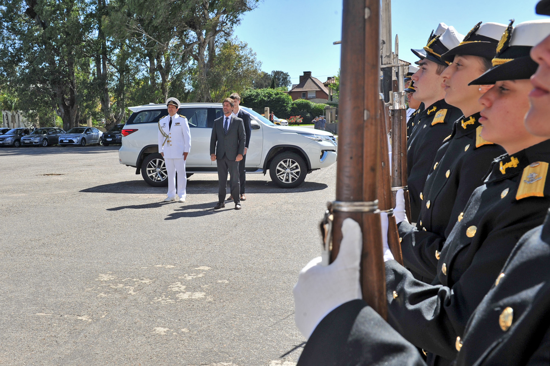 Presidente Lacalle Pou en fin de cursos de la Escuela Naval