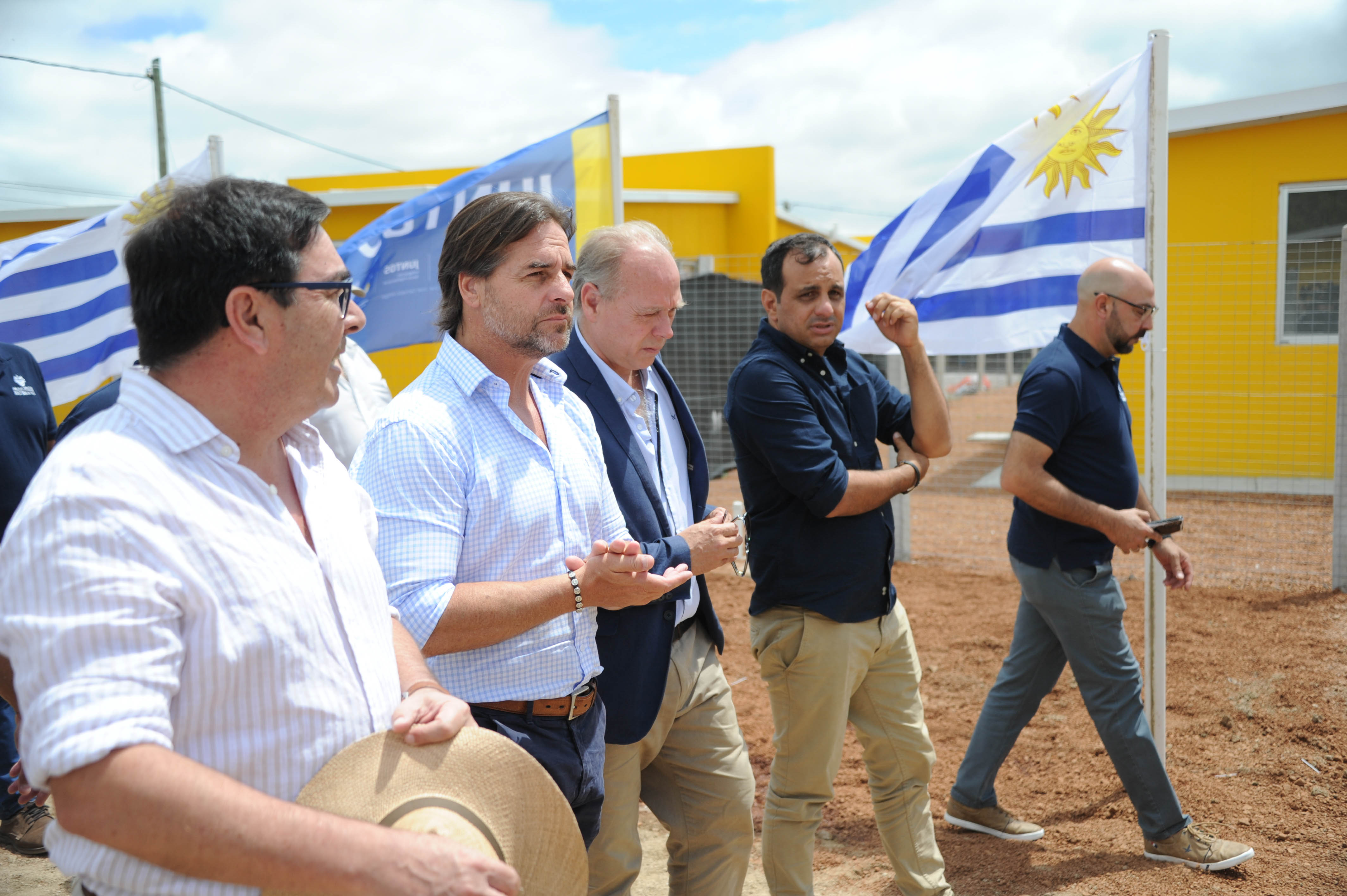 Luis Lacalle Pou en inauguración de viviendas del Plan Juntos en Río Branco, Cerro Largo