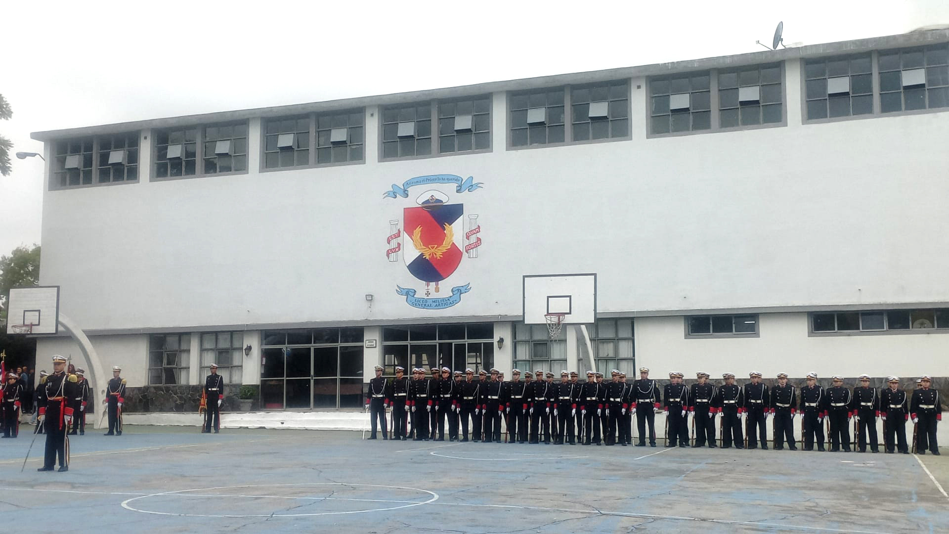 Liceo Militar celebró 77.º aniversario de su fundación