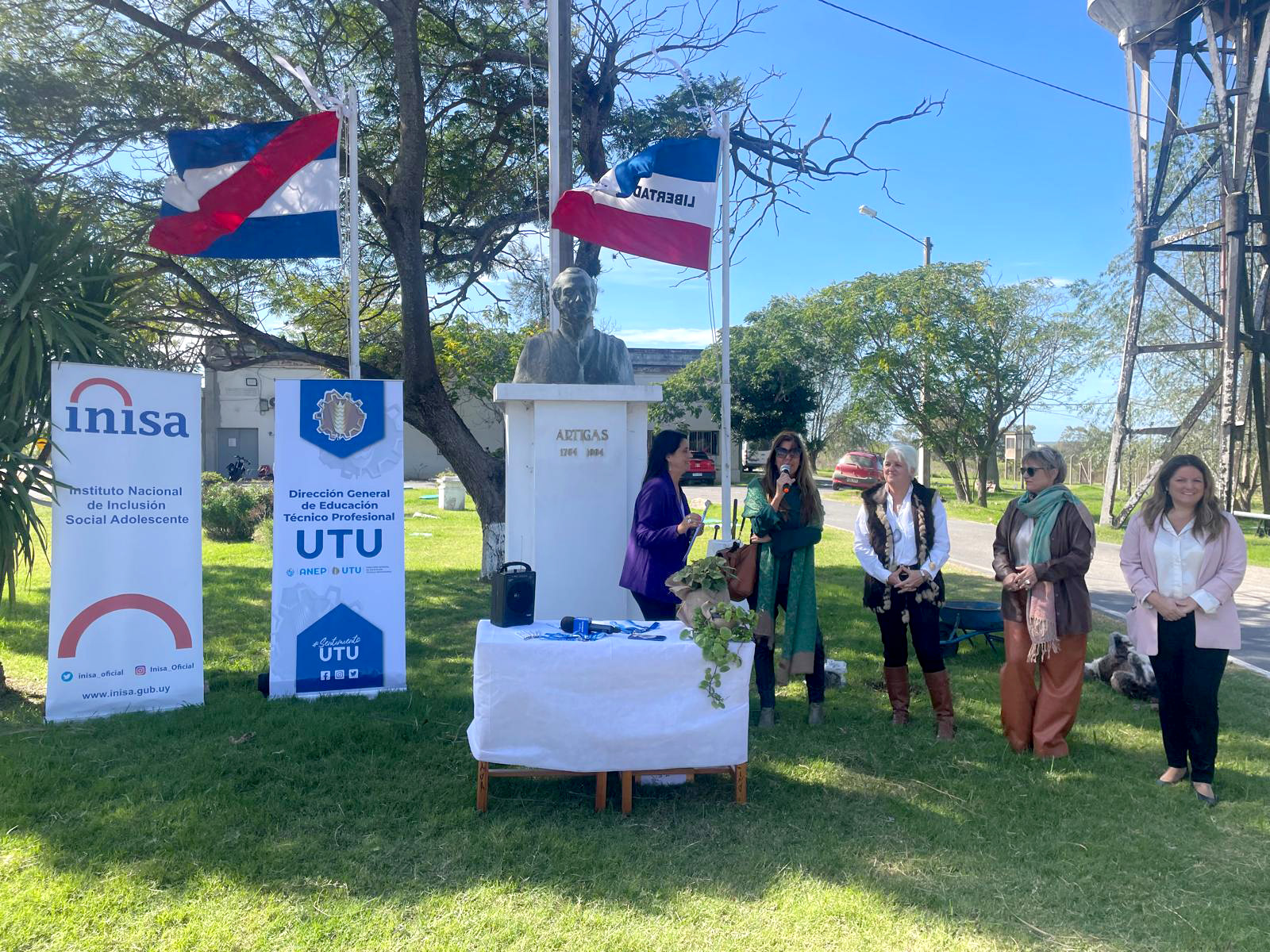 Inauguración de cursos de UTU en Colonia Berro