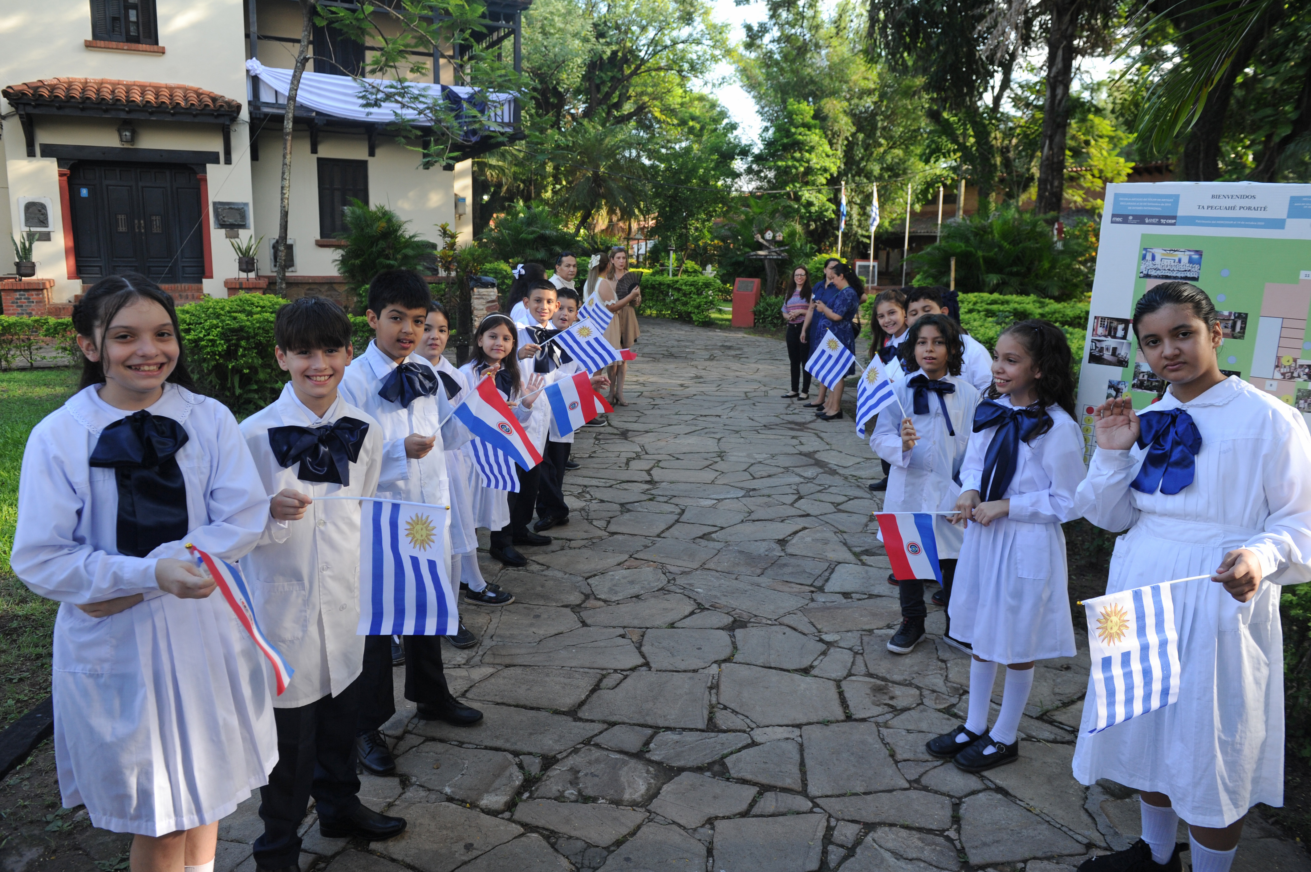 Acto conmemorativo de los 100 años de la Escuela Artigas