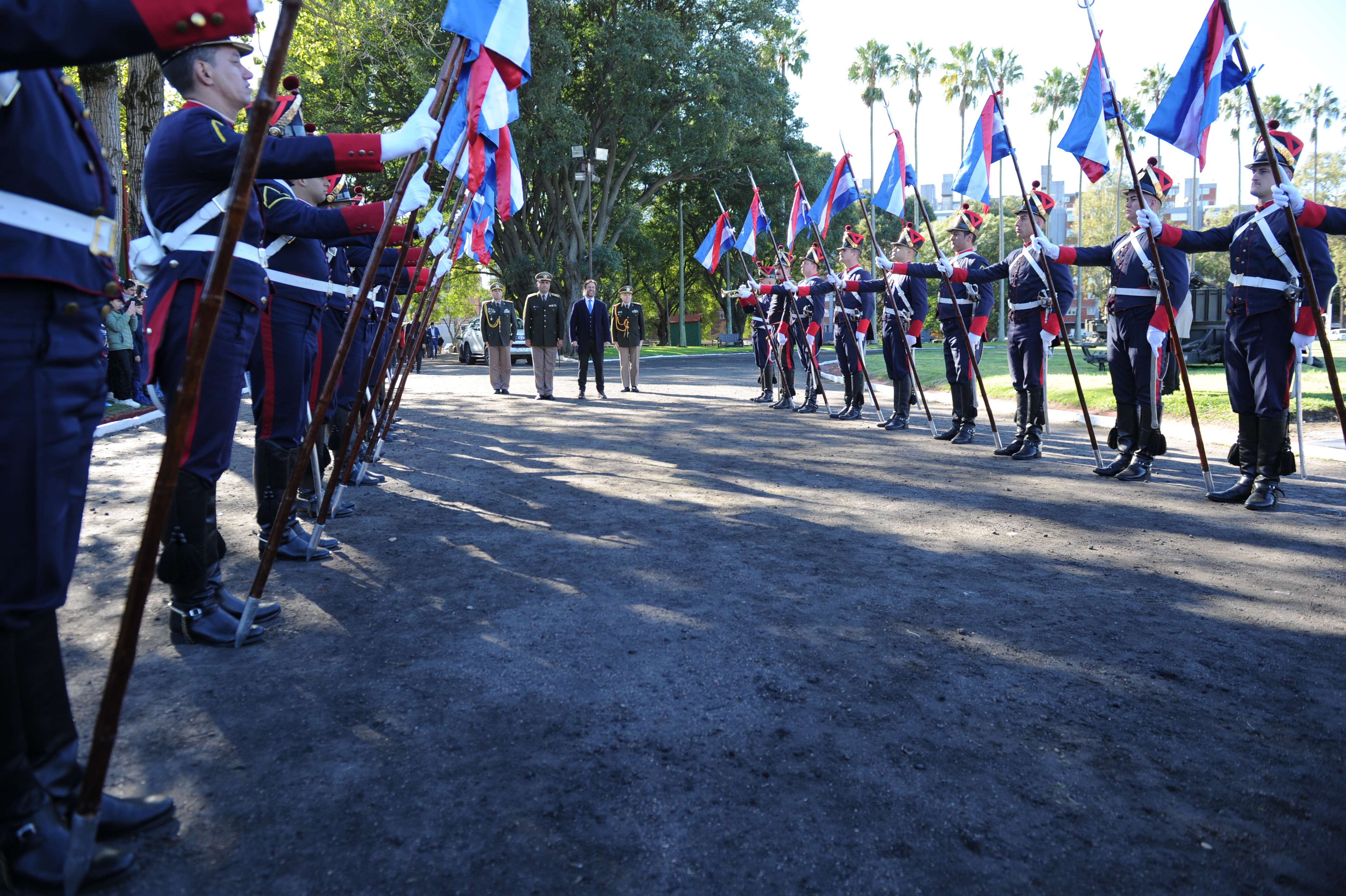 Lacalle Pou participó en aniversario de Batalla de las Piedras y Día del Ejército Nacional