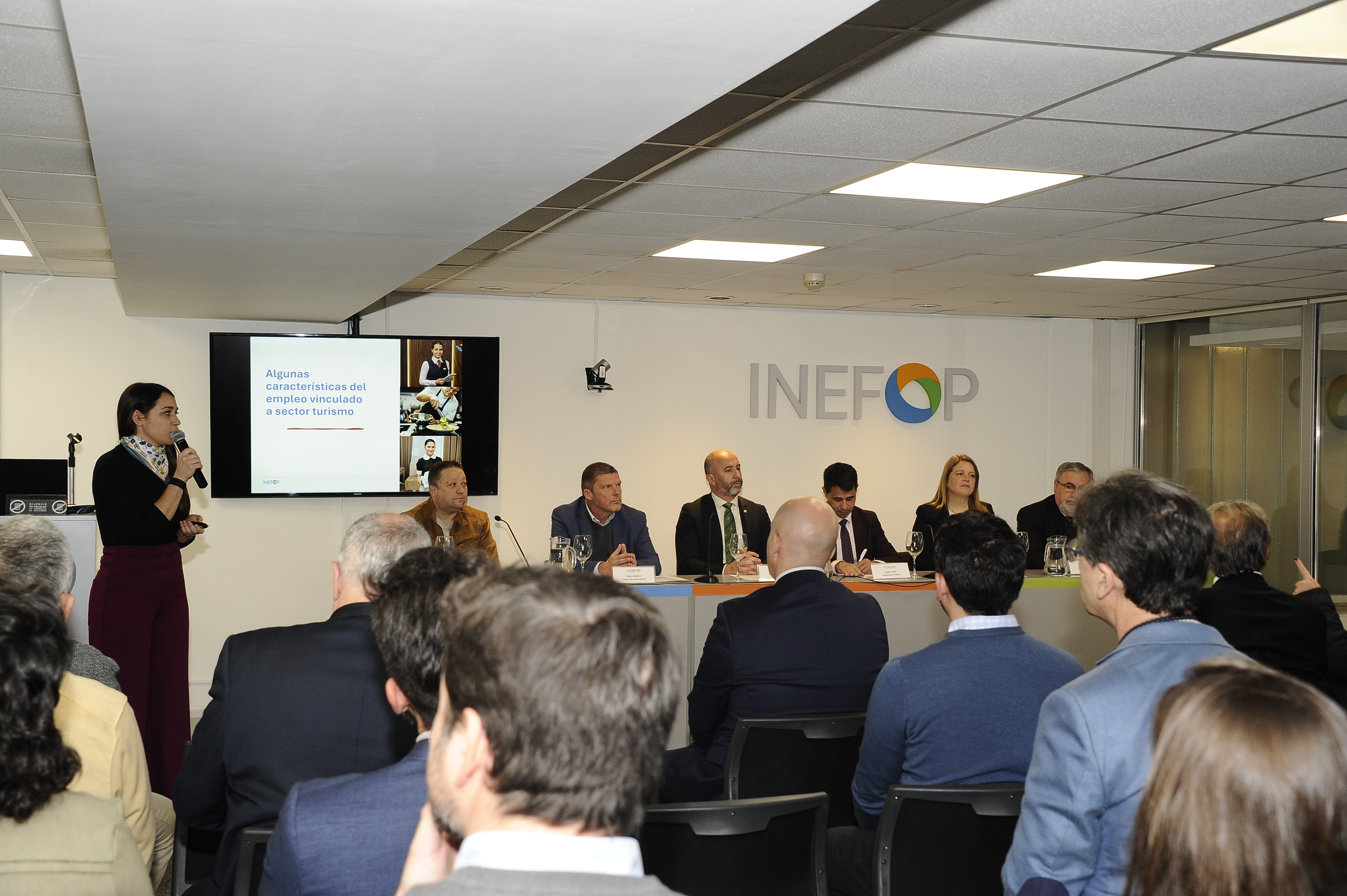 Lanzamiento y contrato entre Inefop y el Ministerio de Turismo