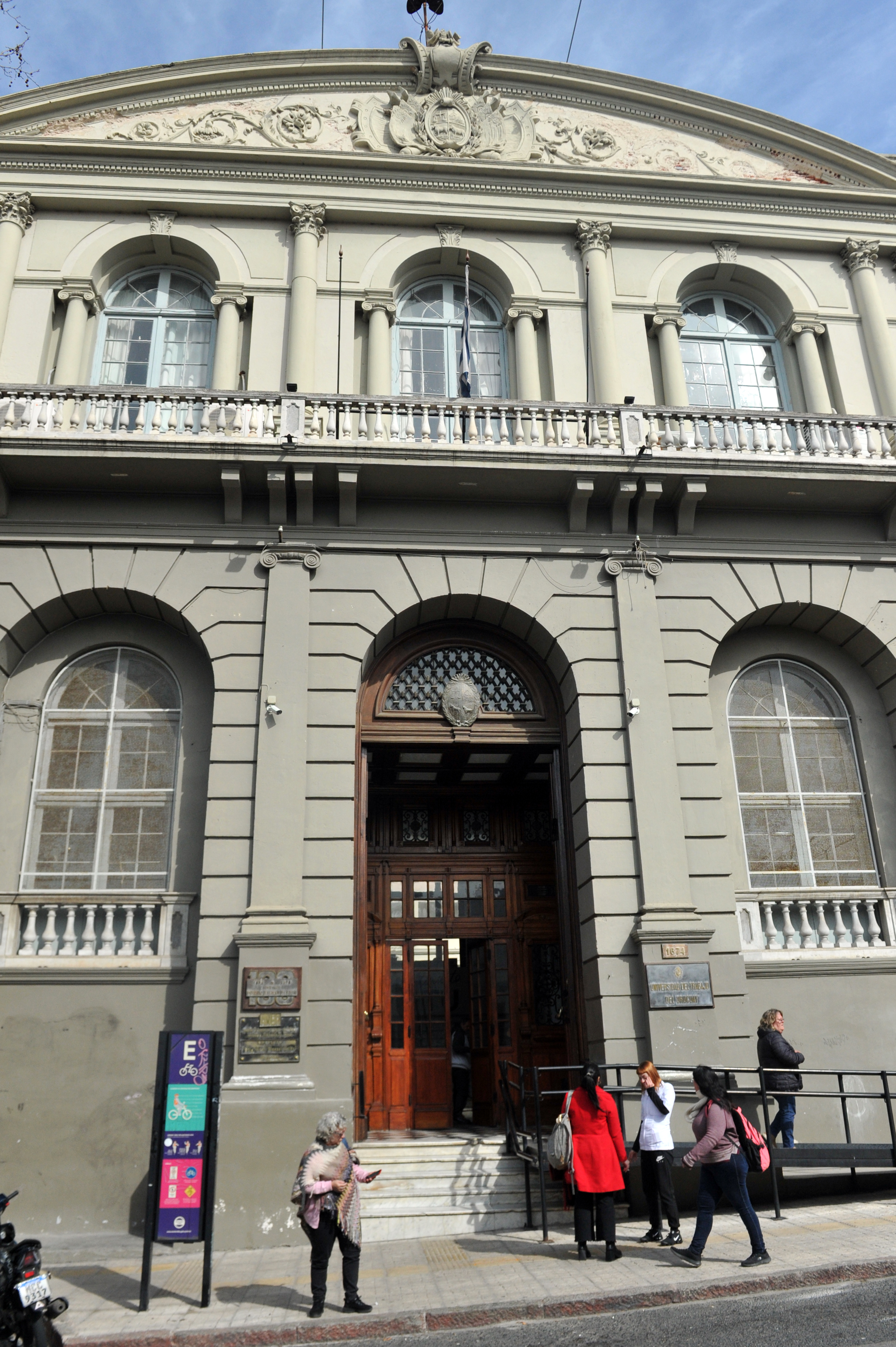 Firma de un convenio entre el BPS y la DGETP-UTU