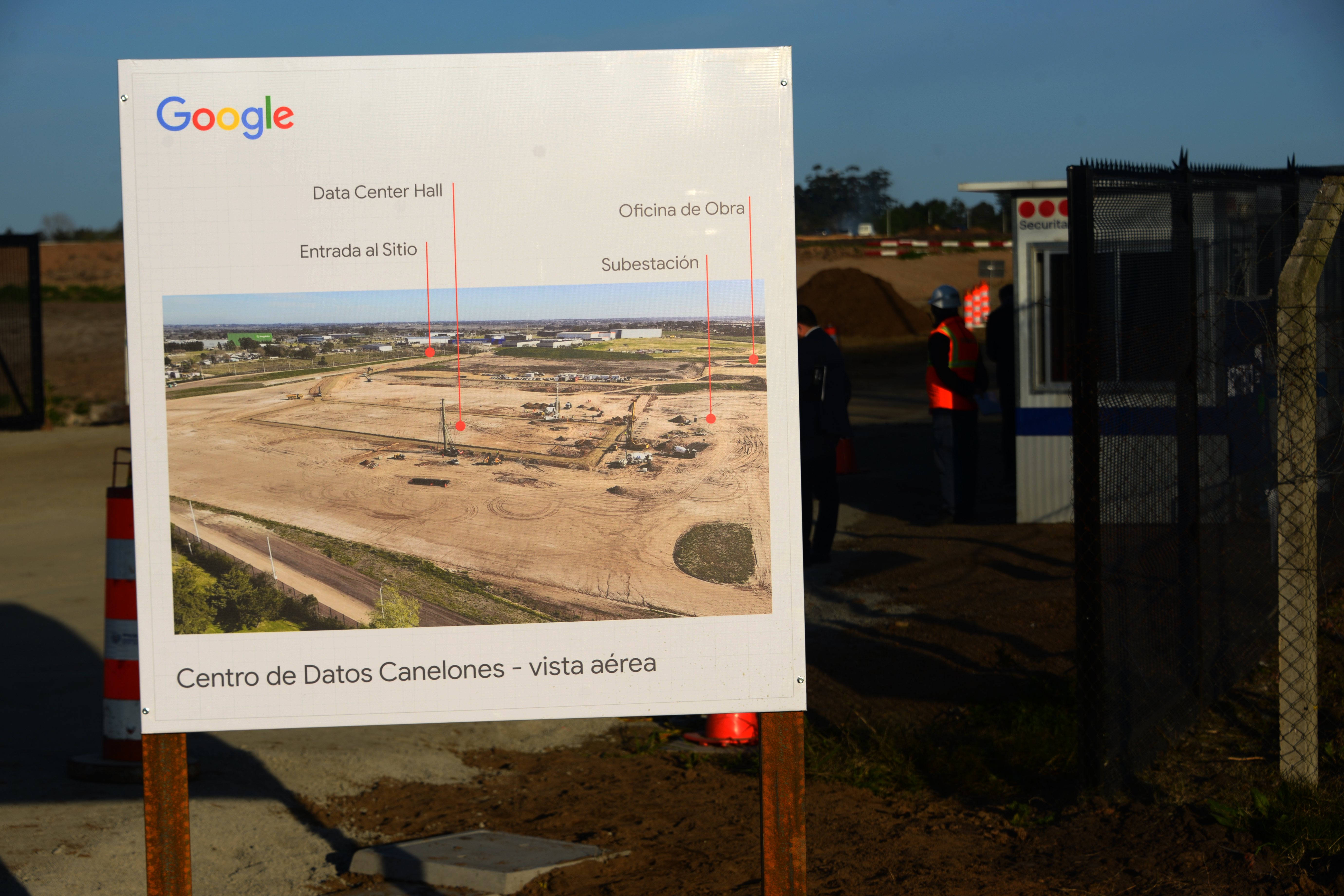 Presidente Lacalle Pou en evento inaugural de la empresa Google.