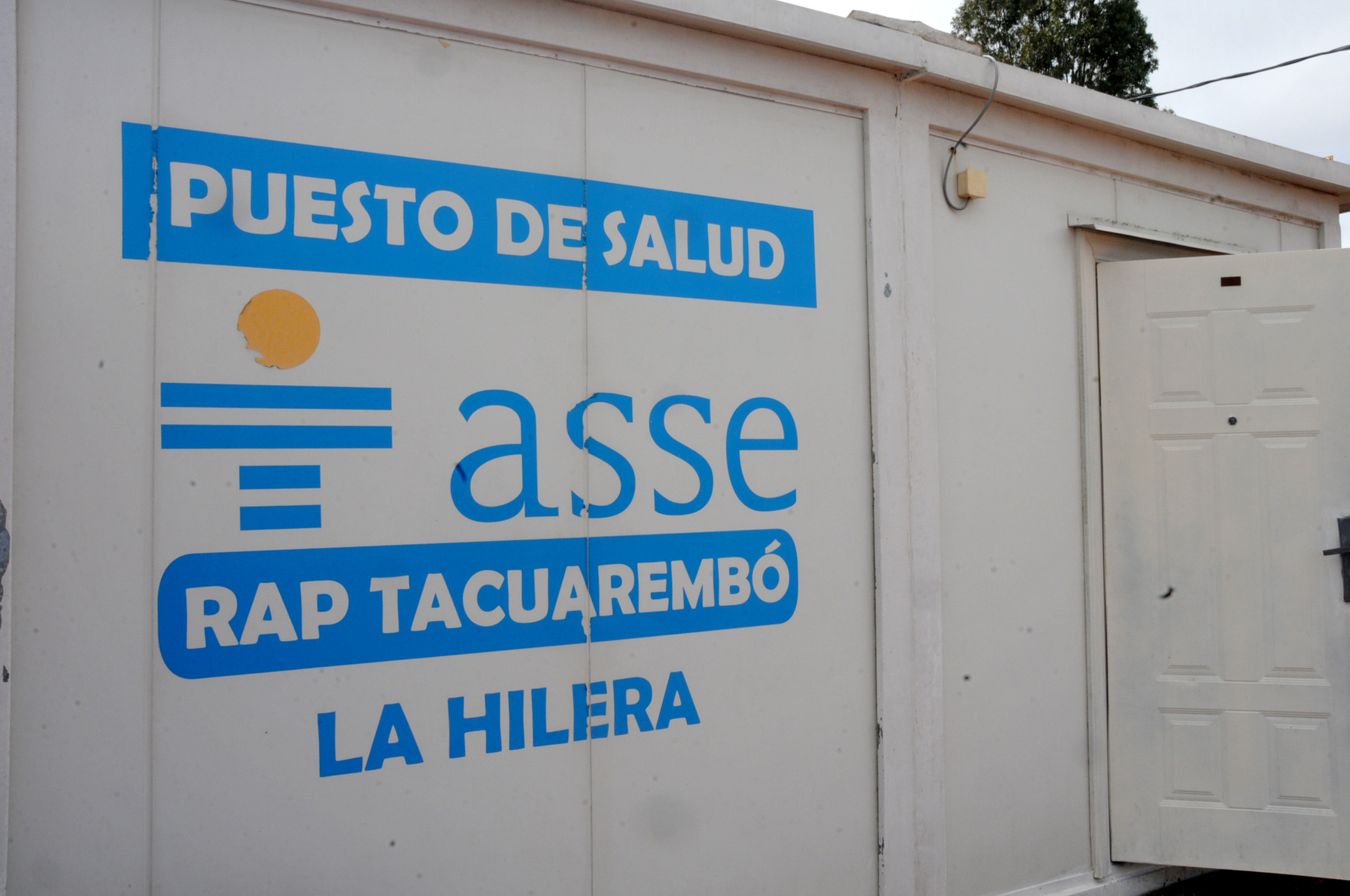 Presidente Lacalle Pou en entrega de ambulancia en La Hilera, Tacuarembó