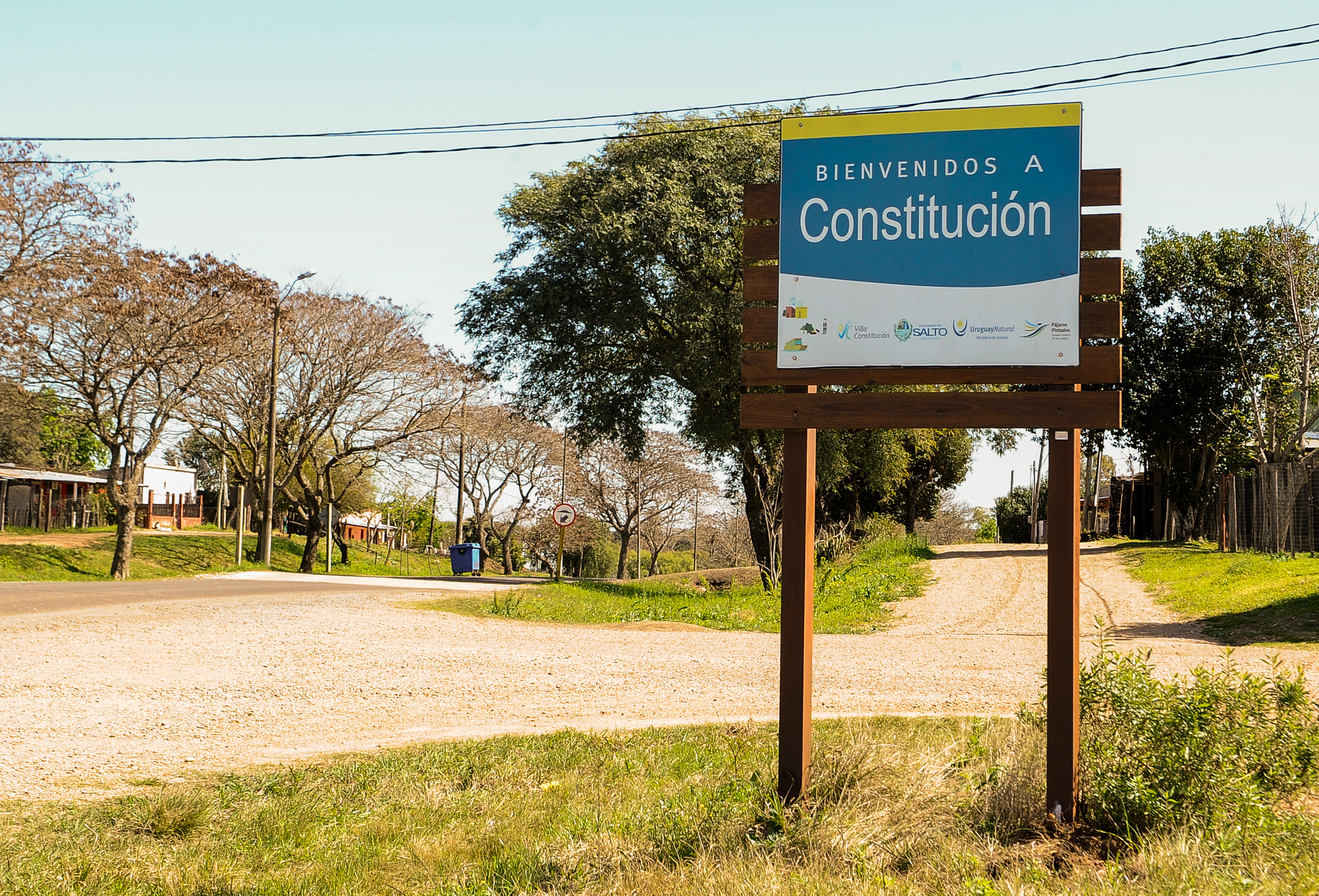 Presidente Lacalle Pou en inauguración de CAIF y visita de obras de Mevir en Villa Constitución, Salto