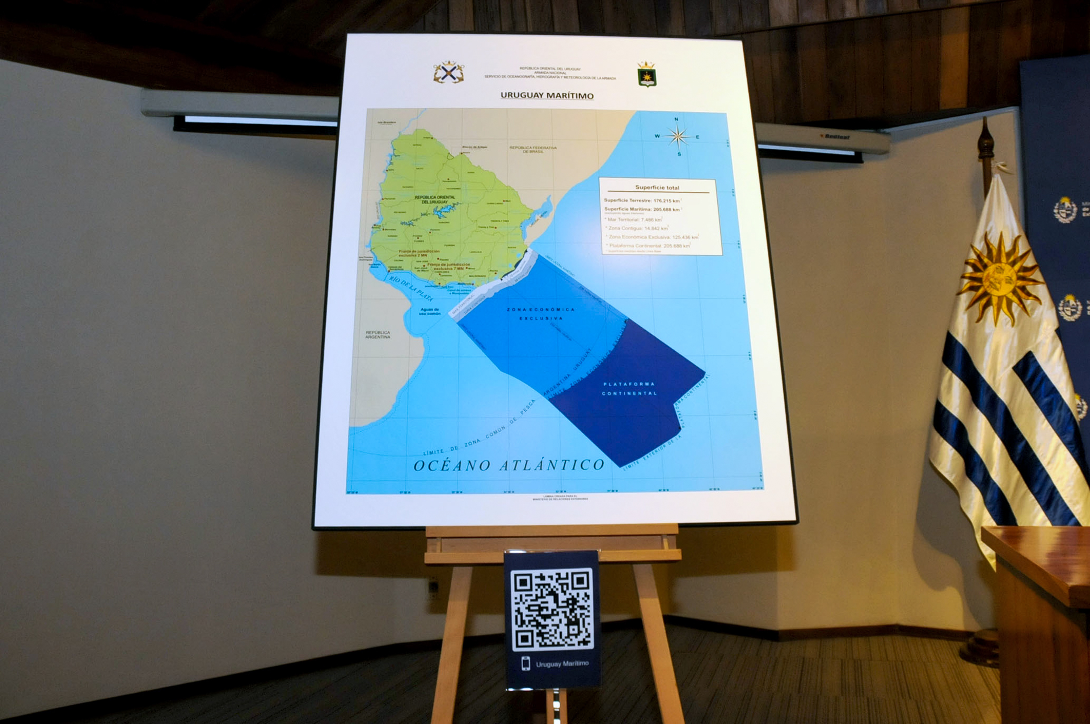 Presentación de lámina de Uruguay con jurisdicciones marítimas
