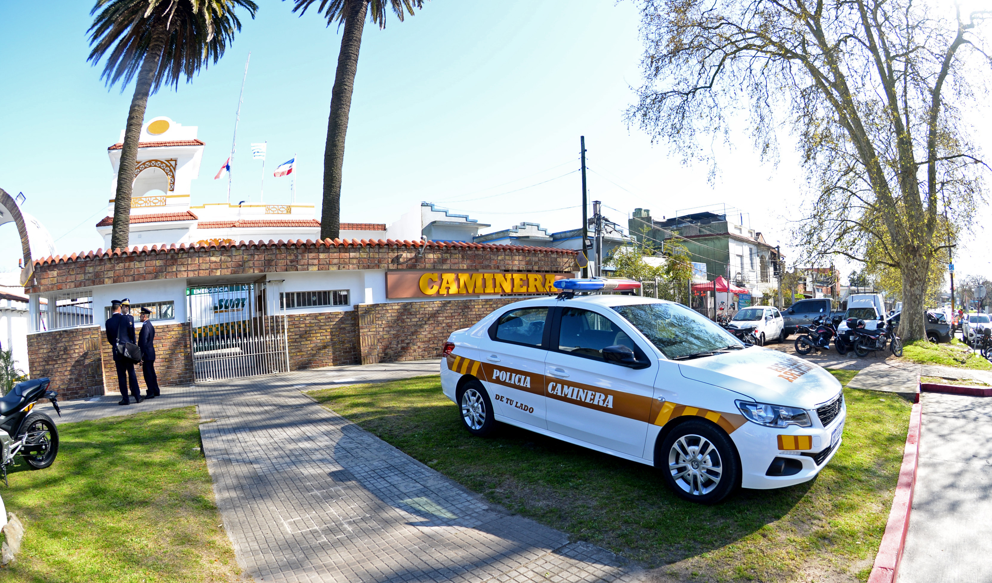Presidente Lacalle Pou en el 70.° aniversario de Policía Caminera