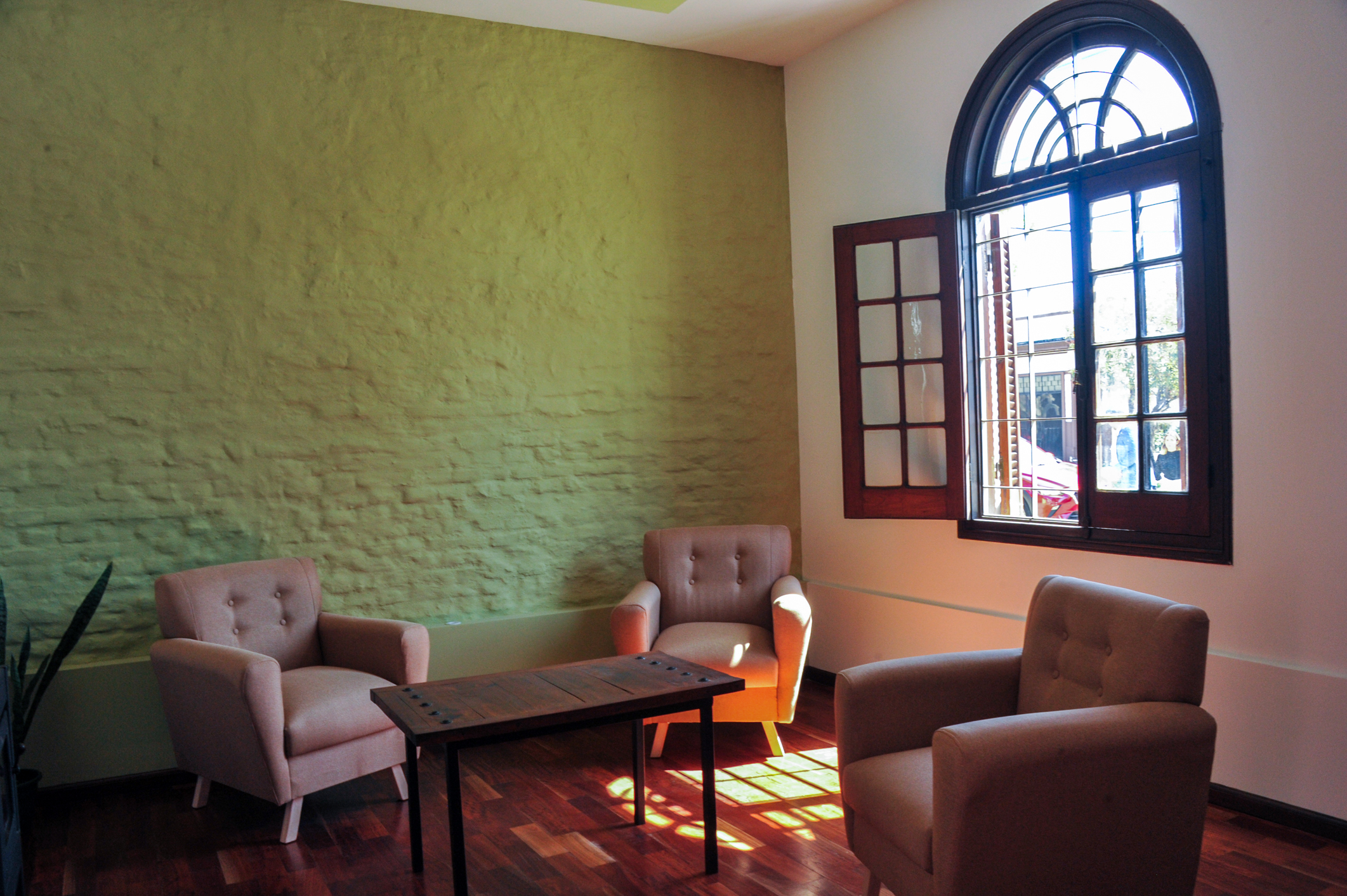 Inauguración de casa de medio camino