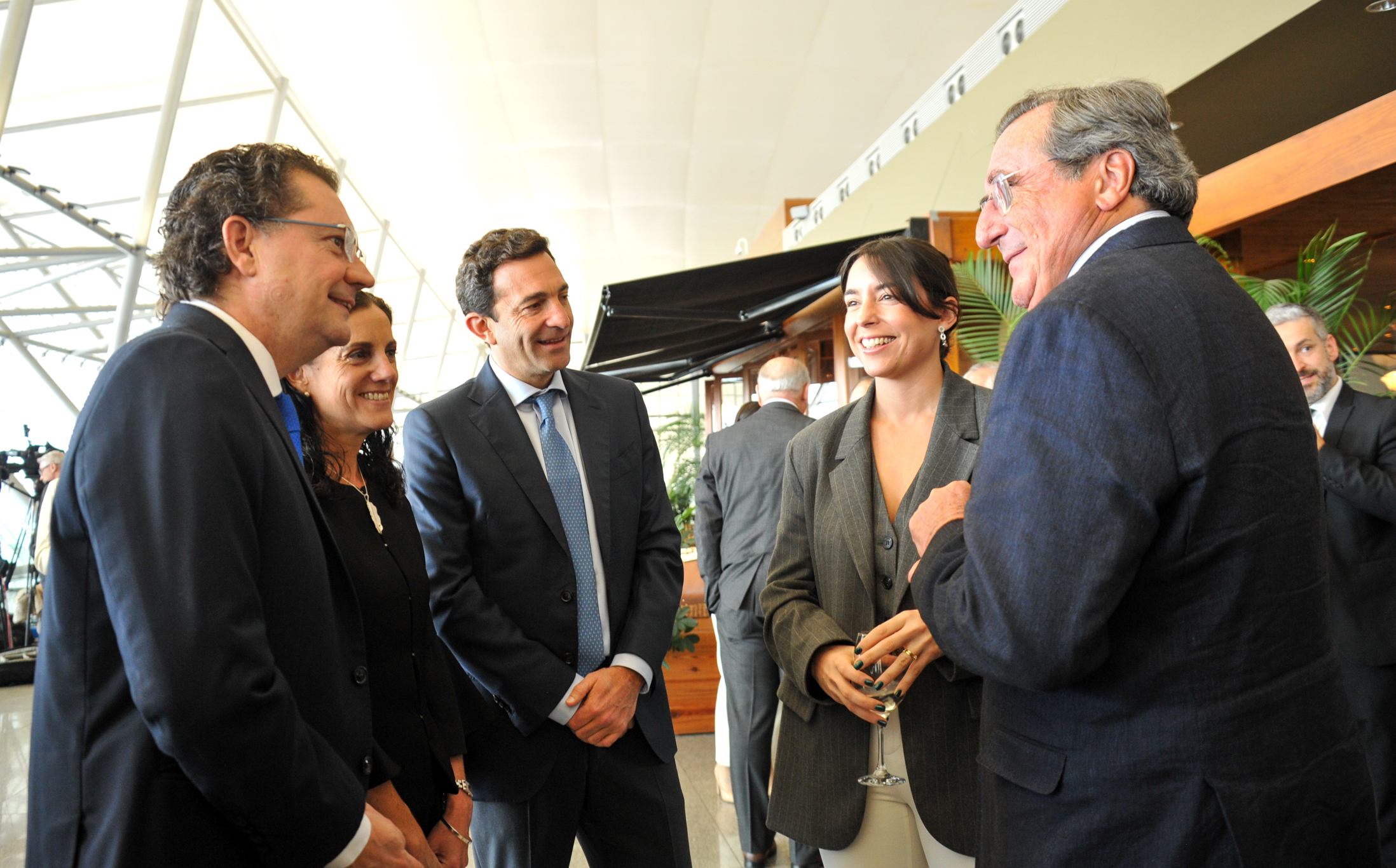Presidente Lacalle Pou en presentación de tecnología en el aeropuerto de Carrasco