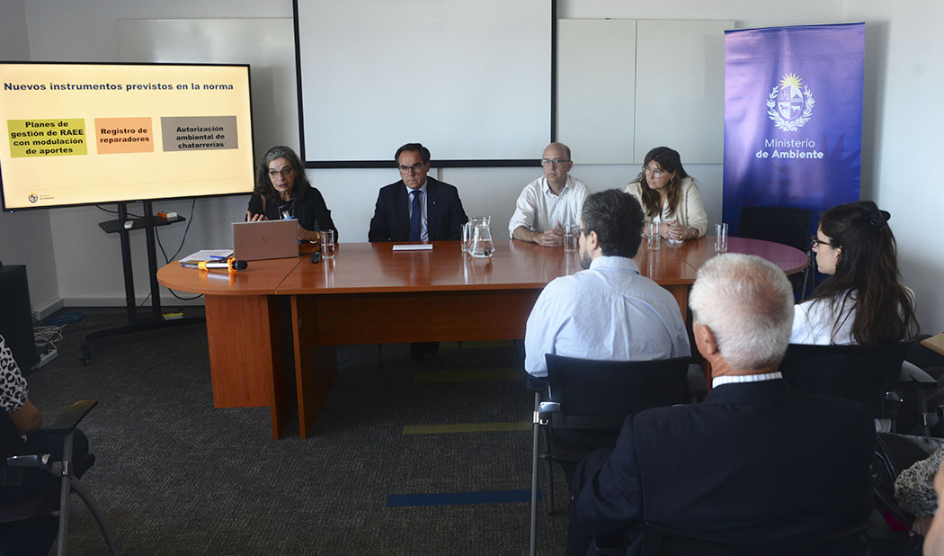 Ministerio de Ambiente formalizó su estrategia de recuperación de residuos electrónicos y eléctricos