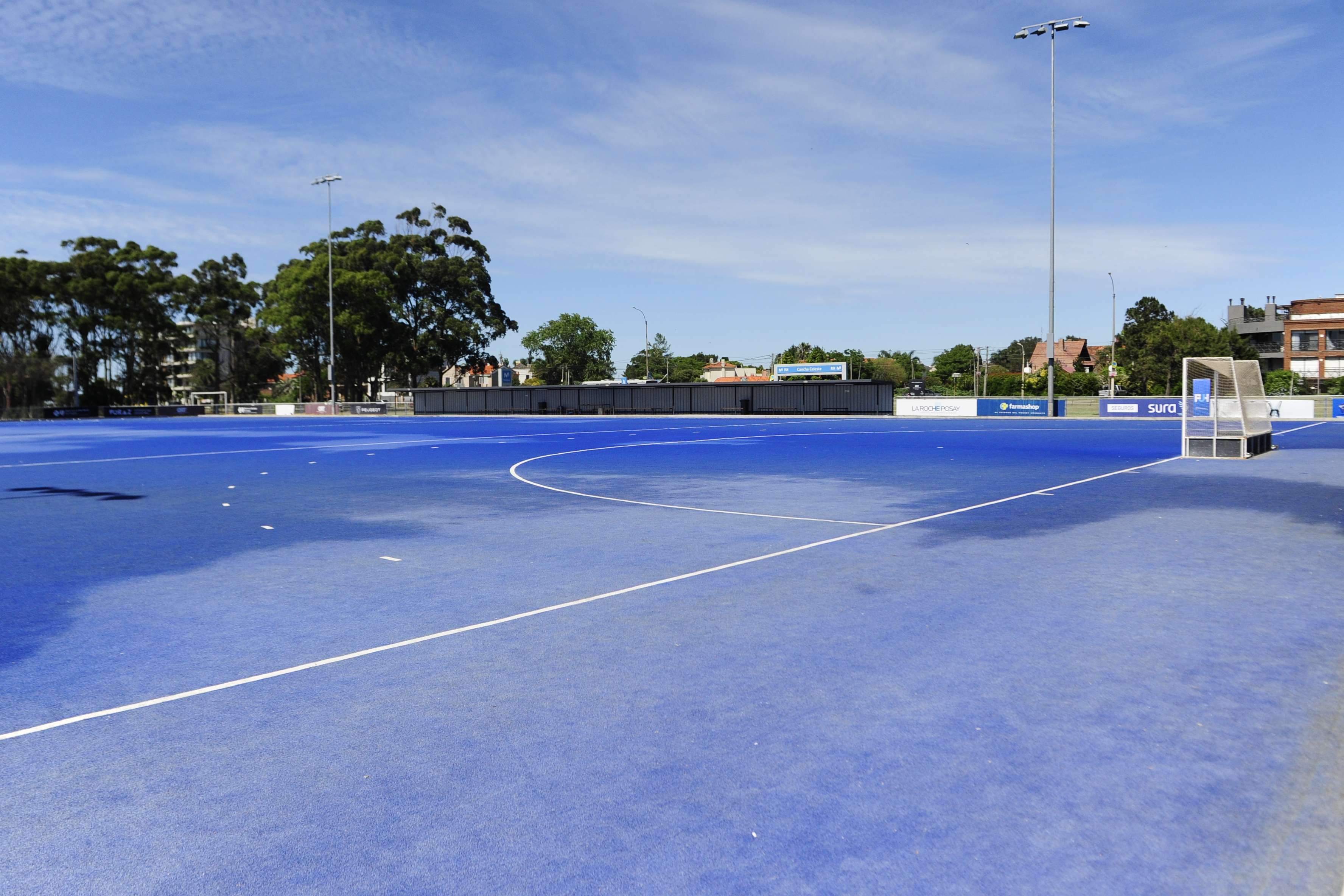 Firma de convenio social entre MTOP y la Fundación Uruguaya de Hockey