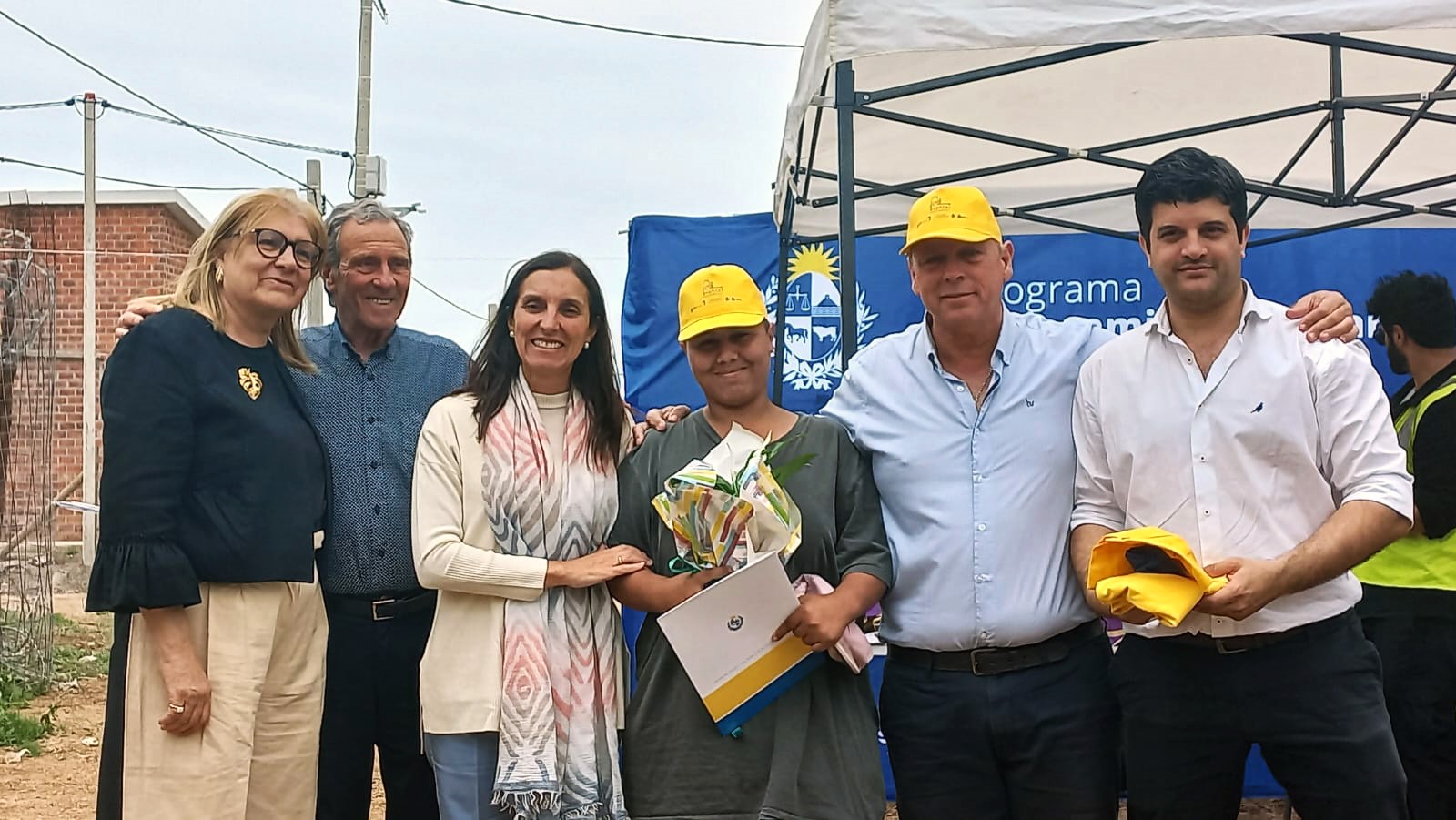 MVOT- Entrega de viviendas plan avanzar en Maracana Sur