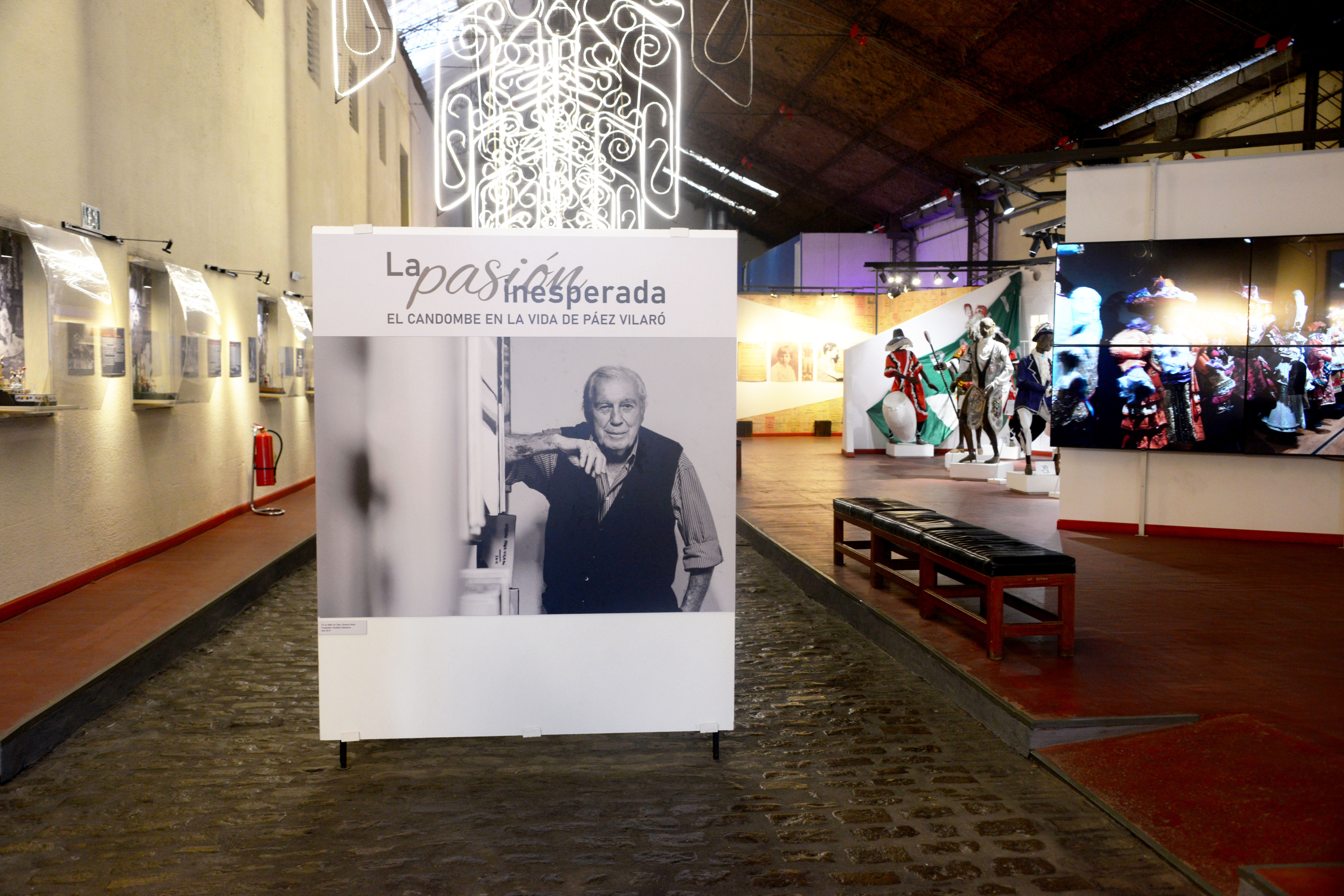 Homenaje a Carlos Páez Vilaró en el Museo del Carnaval
