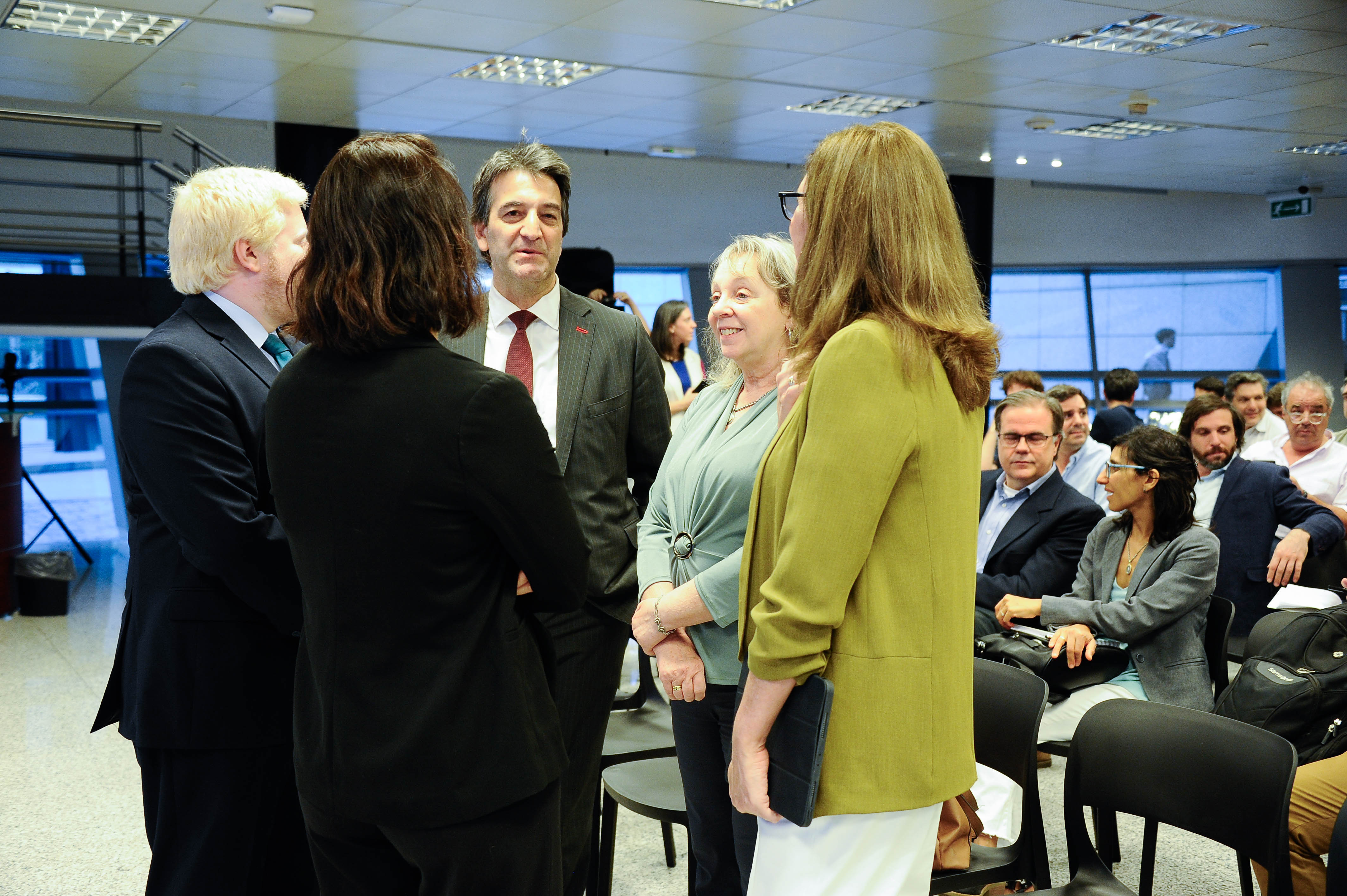 Hoja de Ruta de Hidrógeno Verde prevé inversión de 1.300 millones de dólares y generación de 30.000 puestos de trabajo