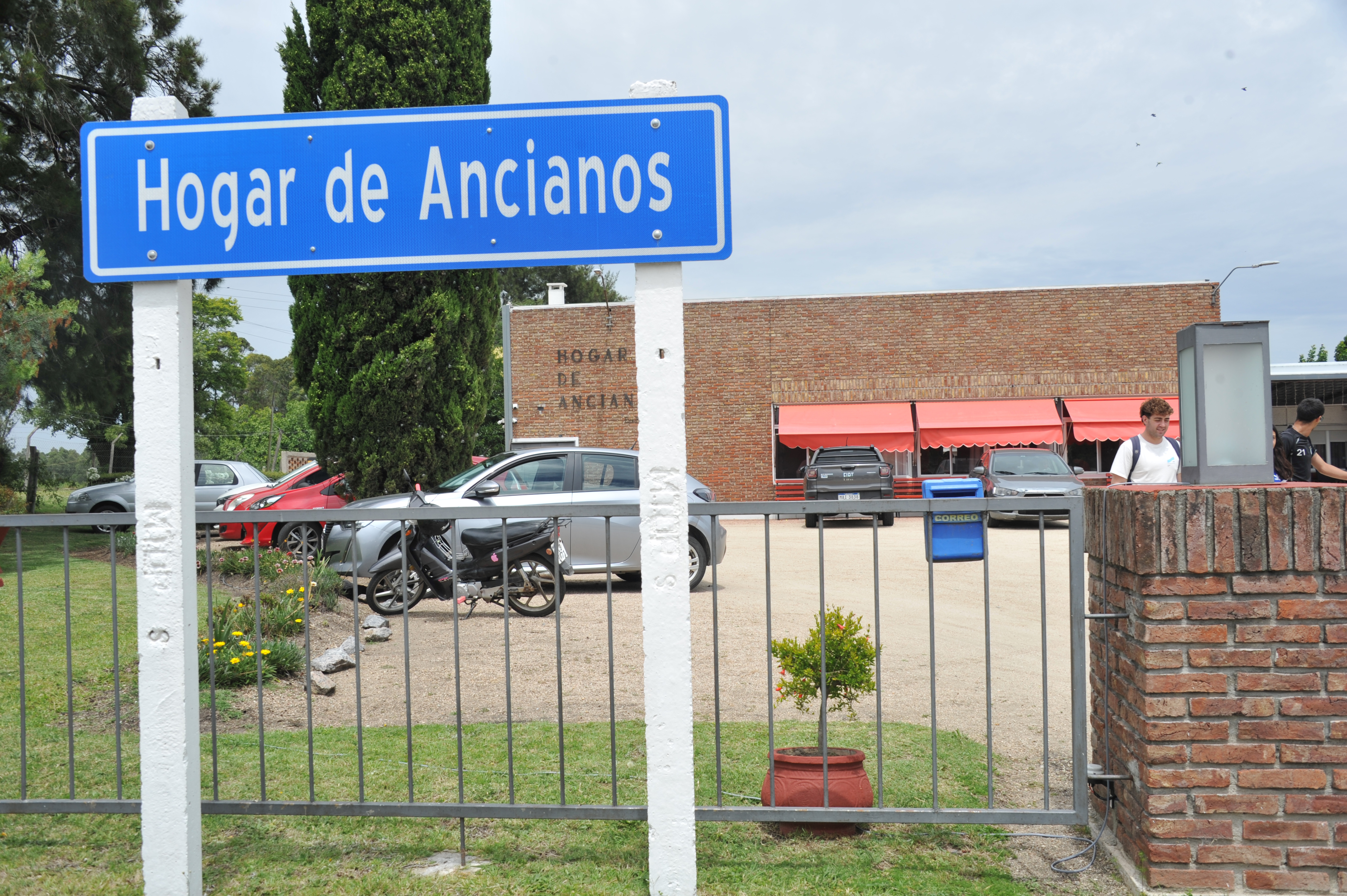 Imágenes de inauguración de obras por convenios sociales del MTOP en San José