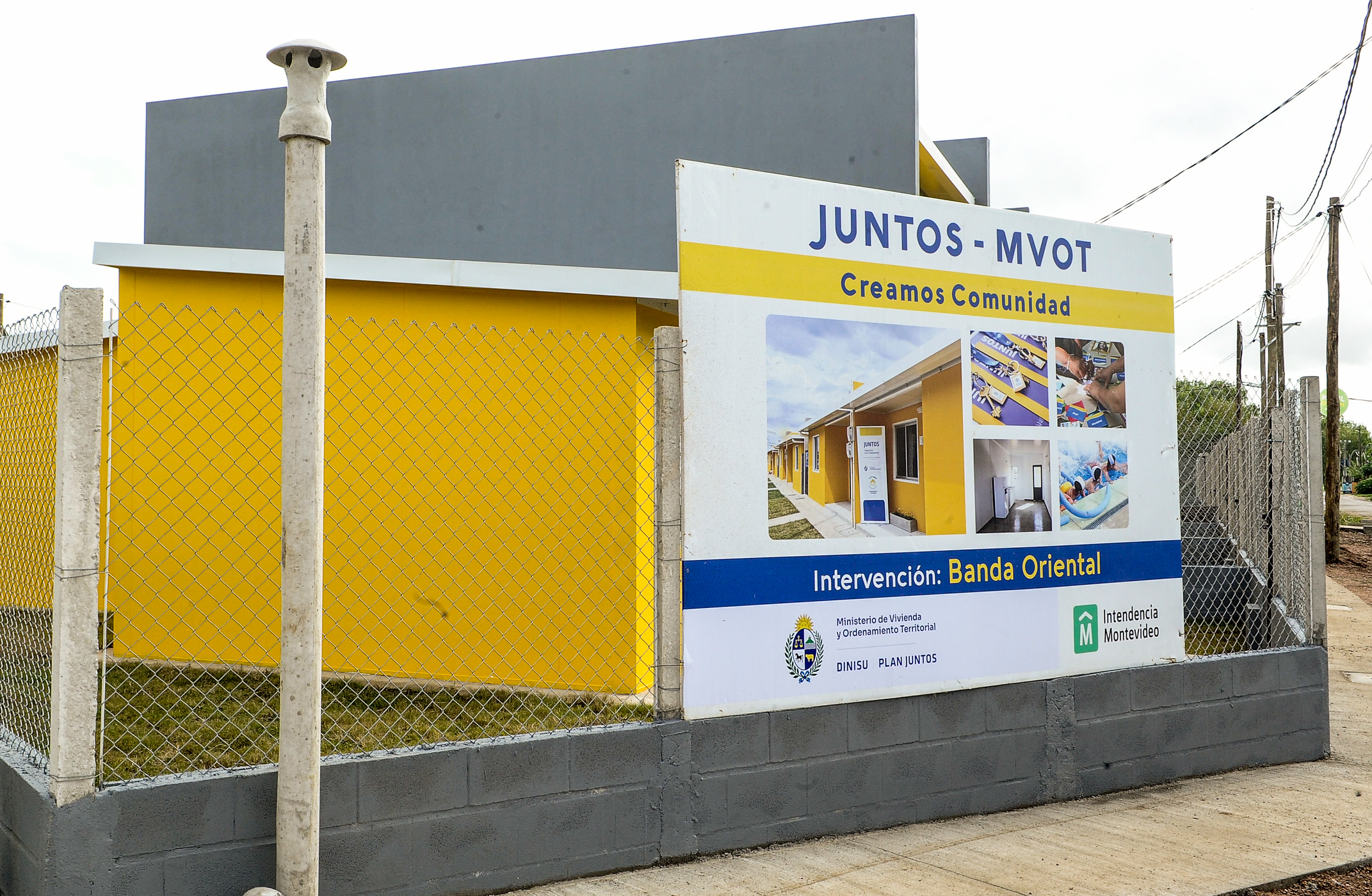 Entrega de viviendas del plan Juntos en Montevideo