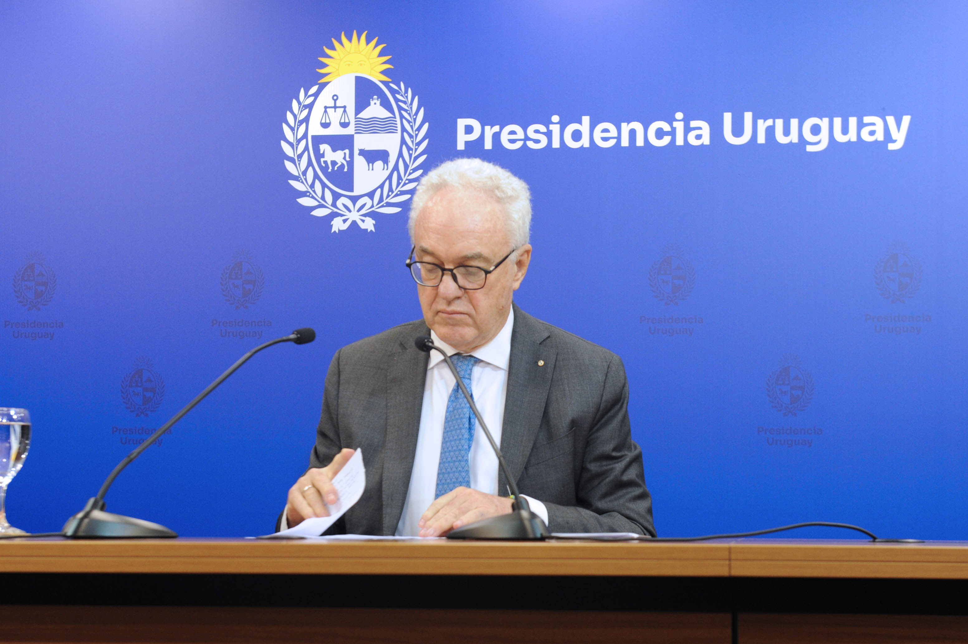 Ministro de Relaciones Exteriores, Mario Lubetkin