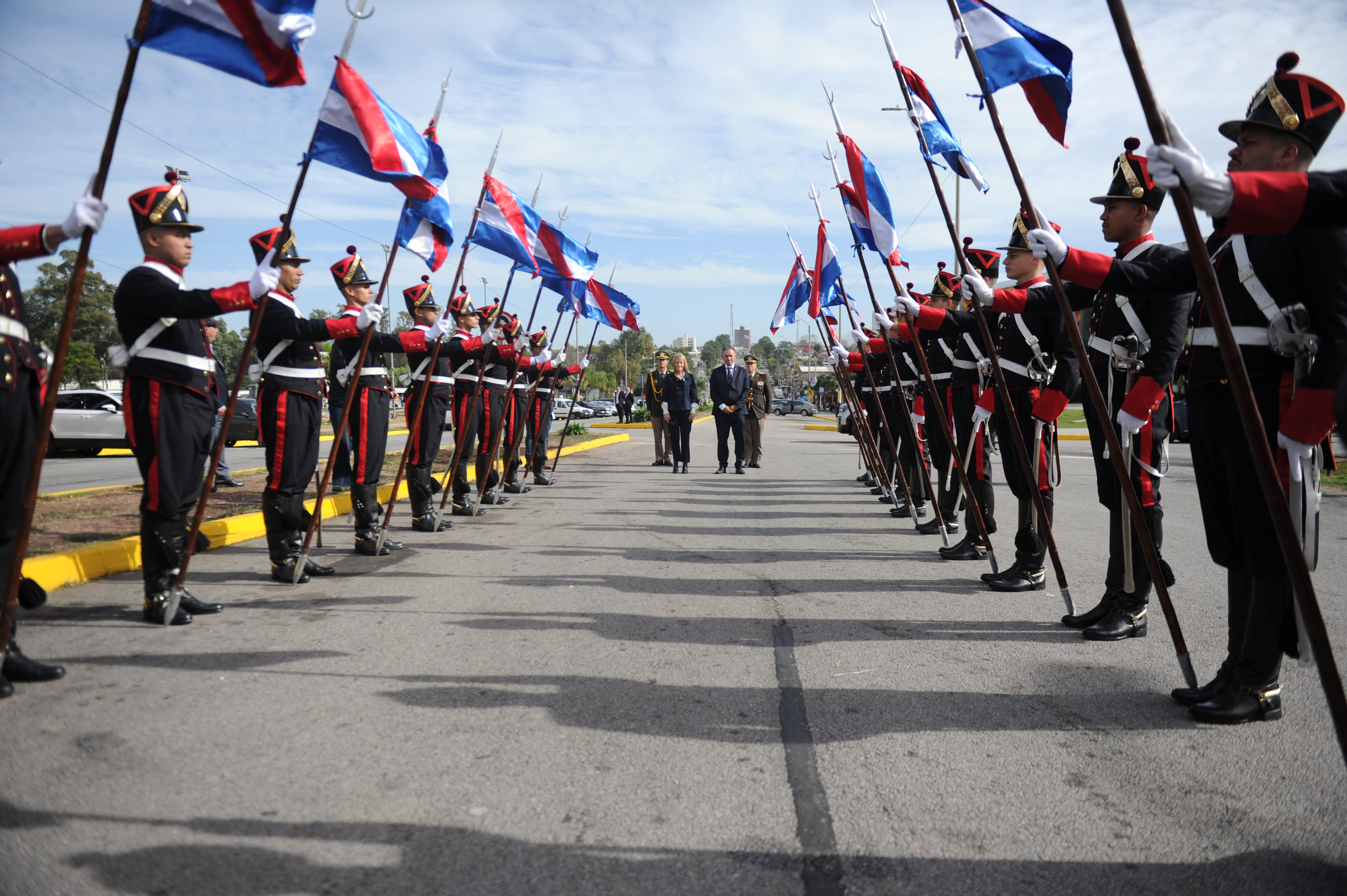 Presidente Orsi encabezó acto por el 214.° aniversario de Batalla de Las Piedras