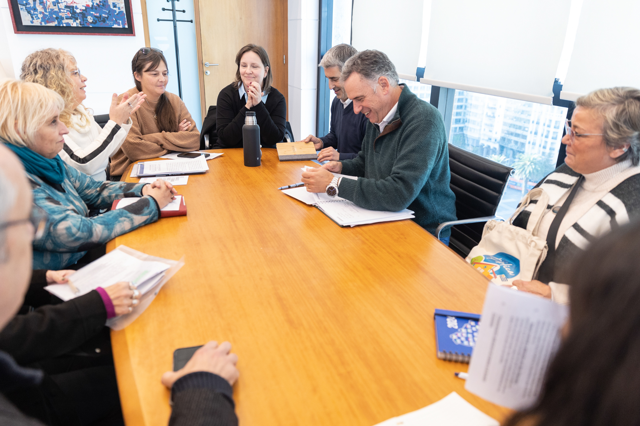Presidente Yamandú Orsi con autoridades de la educación