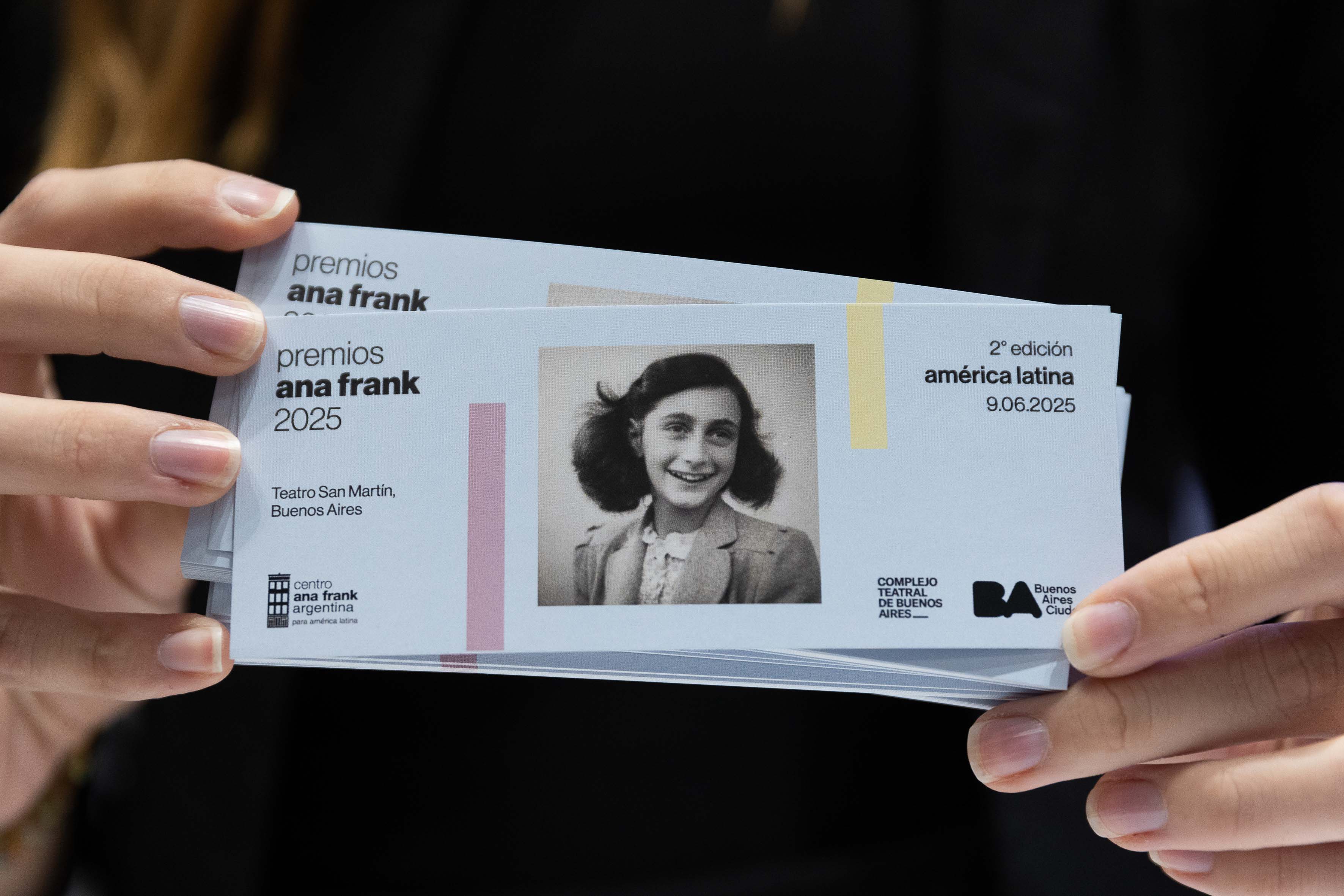 Presidente Orsi en Premio Ana Frank, en Argentina