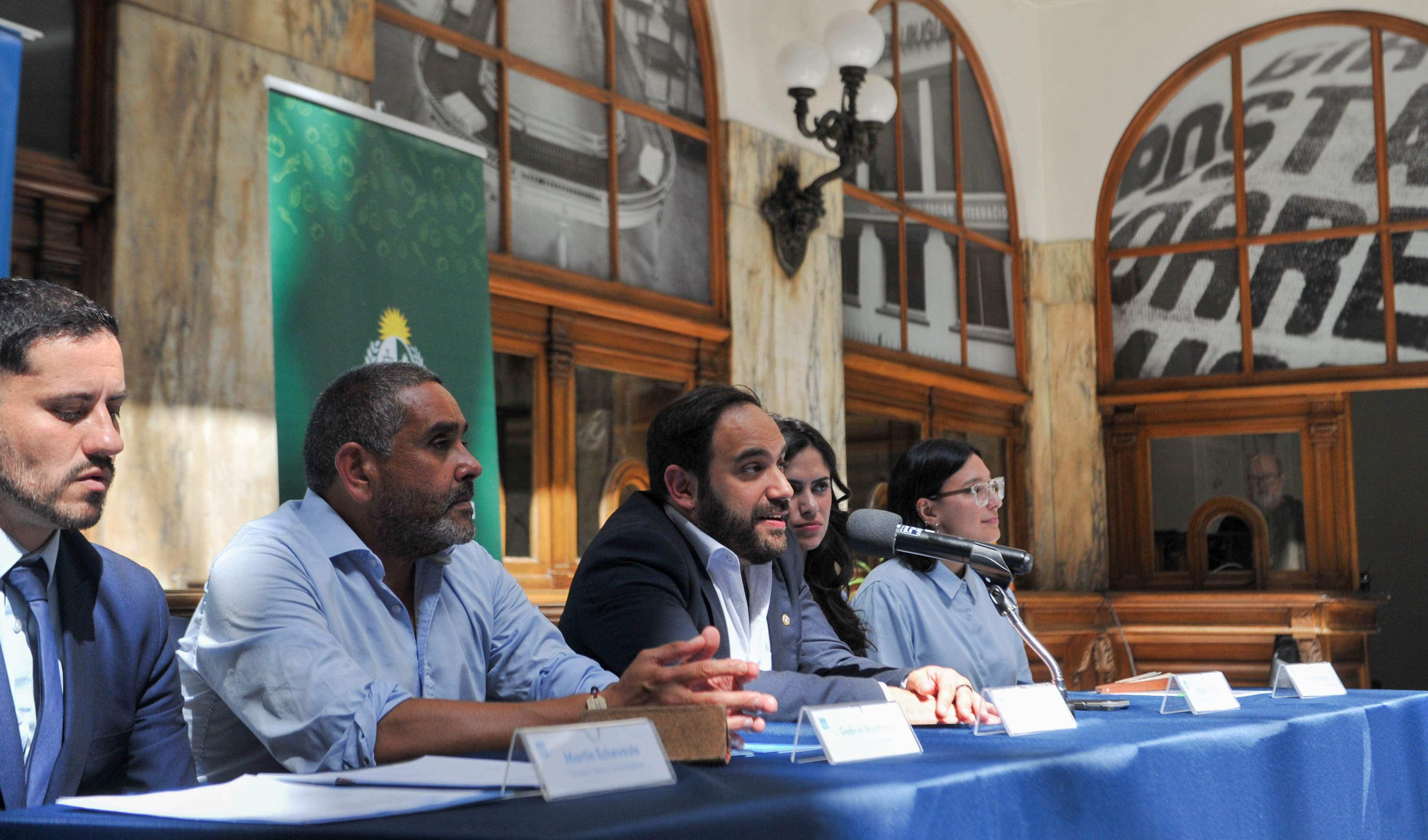 El Correo Uruguayo y el Instituto Nacional de Alimentación firmaron un acuerdo de trabajo interinstitucional.