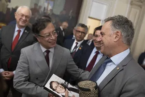 Presidente Orsi se reunió con su par Gustavo Petro