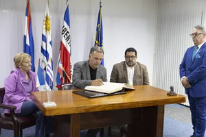 Créditos: Camilo Dos Santos (fotografía) / Presidencia de la República (fuente institucional) Cambio de mando tras misión a Colombia