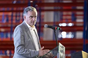 Orsi en inauguración de obras de empresa logística