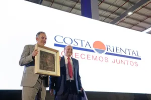 Orsi en inauguración de obras de empresa logística