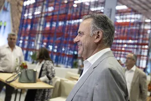 Orsi en inauguración de obras de empresa logística