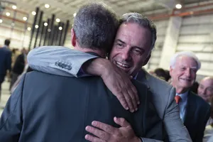 Orsi en inauguración de obras de empresa logística