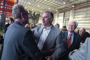 Orsi en inauguración de obras de empresa logística