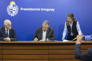 Orsi firmó declaratorias con Sociedad Interamericana de Prensa