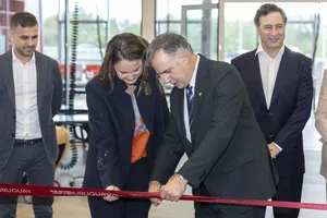 Orsi asistió a la inauguración del centro educativo de Tumo
