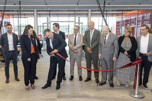 Orsi asistió a la inauguración del centro educativo de Tumo