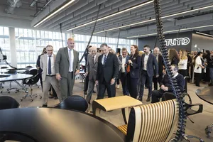 Orsi asistió a la inauguración del centro educativo de Tumo