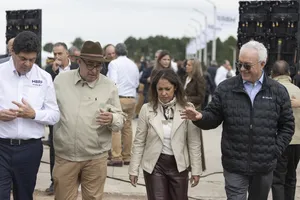 Orsi participó de inauguración de ampliación de frigorífico en Tacuarembó