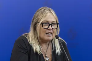 Presidente Orsi recibe a representantes de Neflix