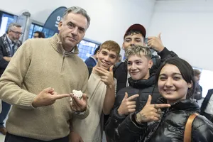 Presidente Orsi en actividad de Ceibal y MEC