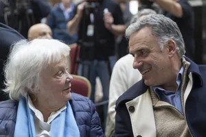 Correo lanza sello conmemorativo en homenaje a José Mujica