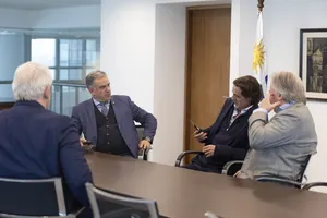 Orsi recibió a representantes de la AUF y de la Secretaría Nacional del Deporte