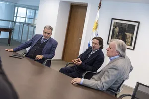 Orsi recibió a representantes de la AUF y de la Secretaría Nacional del Deporte