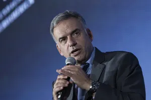 Orsi participó de la clausura del foro Uruguay-Unión Europea a cargo de Enrique Iglesias