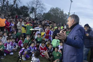 Inauguración de la iluminación de la primera cancha de baby fútbol
