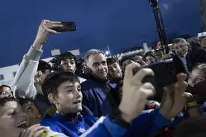 Inauguración de la iluminación de la primera cancha de baby fútbol